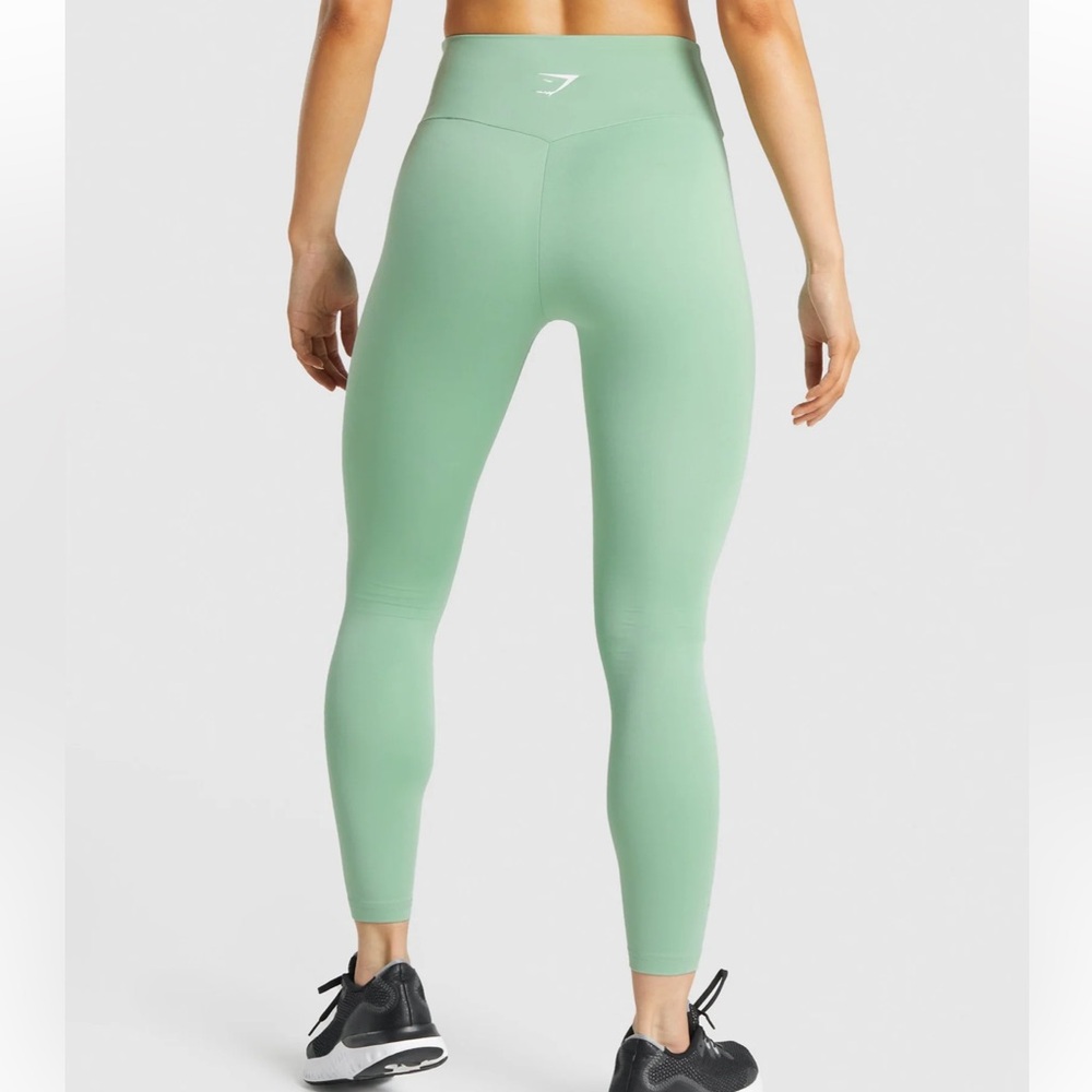 #276. Gymshark Training Leggings - Picture 4 of 16